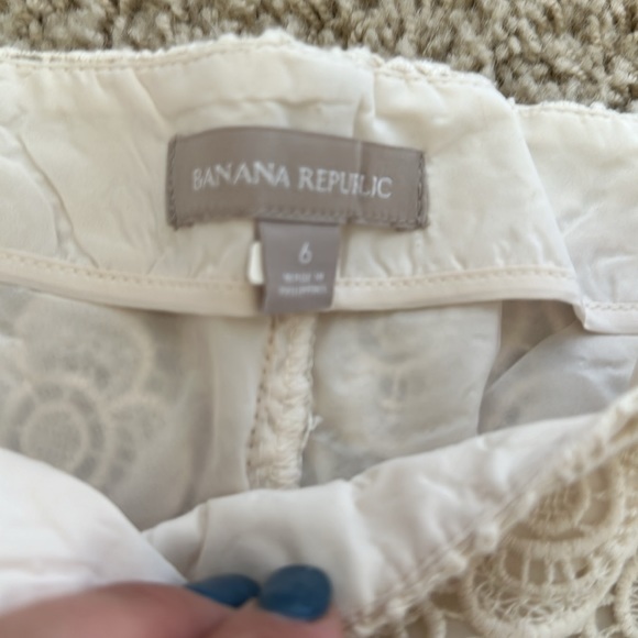 Banana Republic Cream Lace Short Size 6 - Picture 2 of 6
